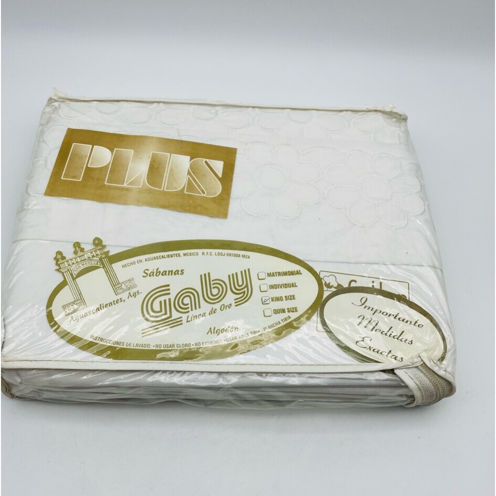 Vintage king sheet Set By Sabanas Gaby Lines de Oro